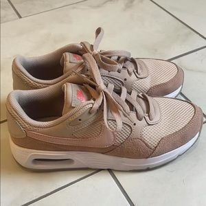 Nike Women’s Air Max Blush